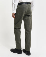 Load image into Gallery viewer, GANT - Regular Desert Jeans, Dark Earthy Green
