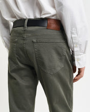 Load image into Gallery viewer, GANT - Regular Desert Jeans, Dark Earthy Green
